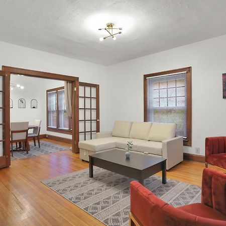 Comfy Apartment In Indianapolis Buitenkant foto